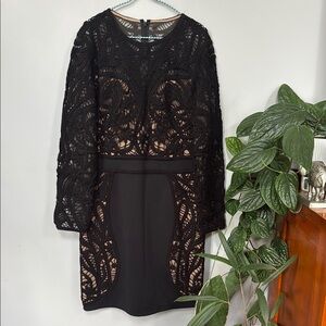 Tadashi Shoji Black and beige Long Sleeve Sheath Dress